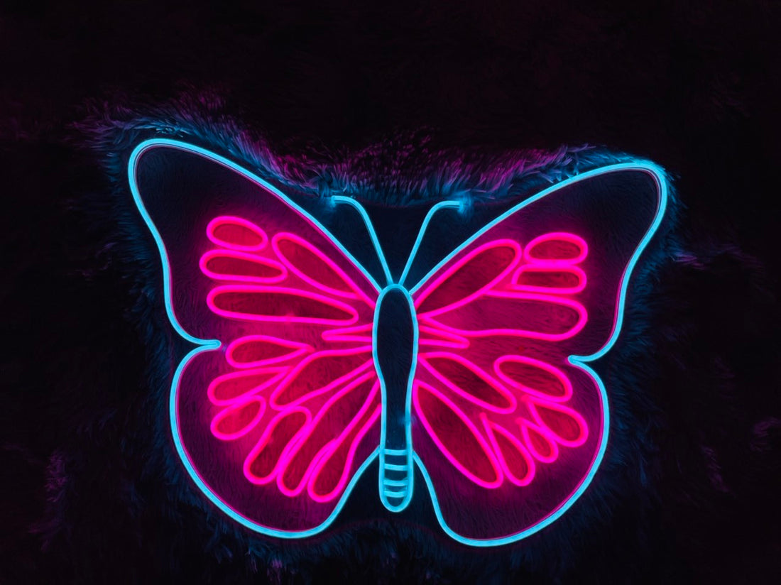 6 WAYS TO DECORATE YOUR GARDEN WITH LED NEON SIGNS